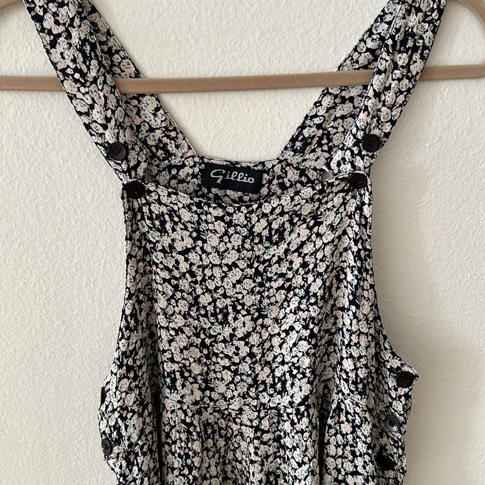 Sundress - Picture 2 of 5